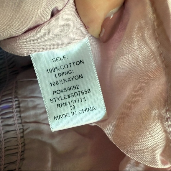 Le Lis pink short puff sleeve smock dress NWT size Medium - Picture 11 of 11